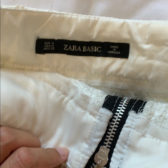 White tweed zip up mini skirt - Picture 3 of 5